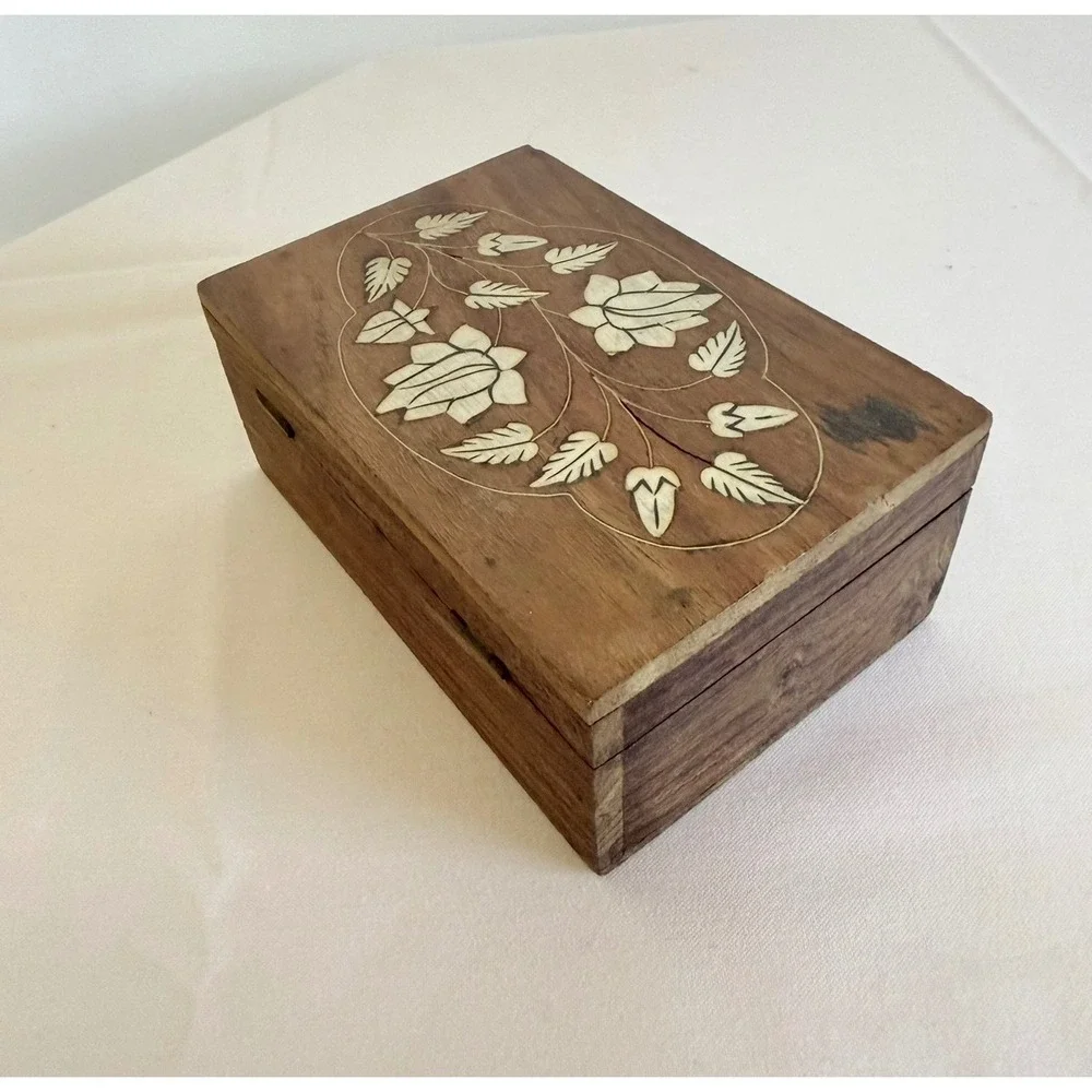 Vintage Handcrafted Wood Trinket Box Floral Inlay Jewelry Keepsake Gift Cottage
